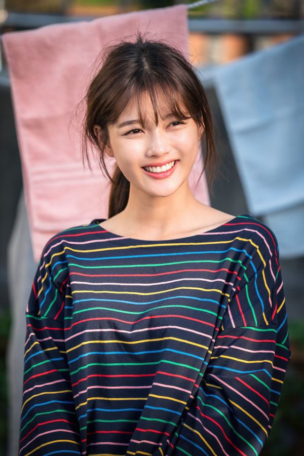 Kim Yoo Jung cực xinh đẹp dễ thương trong phim "Cô Tiên Dọn Dẹp"1