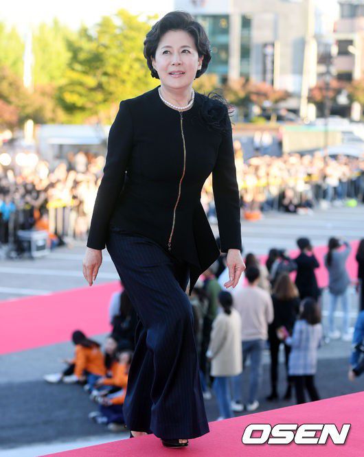 Korea Drama Awards 2018: Cha Eun Woo nổi bật giữa dàn mỹ nhân 21