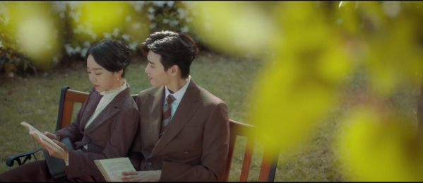 "Death Song" tung teaser đẫm cảm xúc của Lee Jong Suk và Shin Hye Sun 6