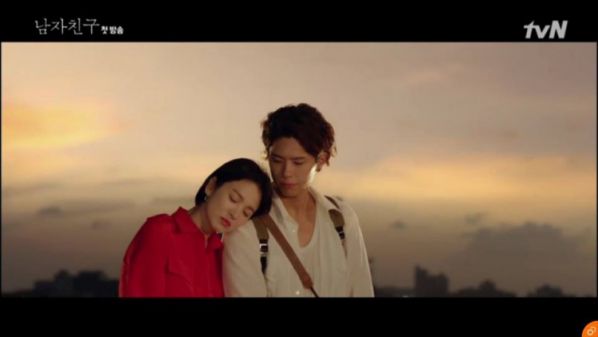"Encounter/Boyfriend" tập 1: Park Bo Gum rung động trước Song Hye Kyo nhưng 7