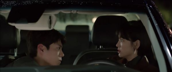 "Encounter" tập 2: Park Bo Gum "say xỉn" đút Song Hye Kyo hẳn miếng mực 10