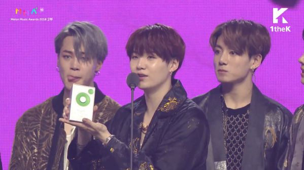 Tổng kết giải thưởng MelOn Music Awards 2018: BTS và iKON thắng lớn 6