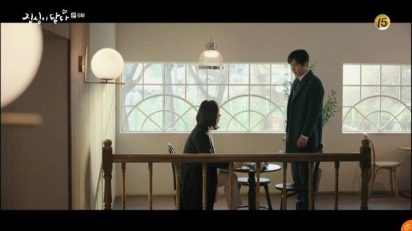 "Chạm Đến Tim Em" tập 6: Lee Dong Wook ghen rồi tỏ tình với Yoo In Na 18