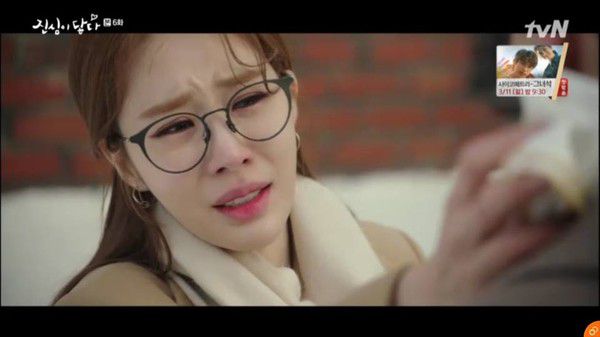 "Chạm Đến Tim Em" tập 6: Lee Dong Wook ghen rồi tỏ tình với Yoo In Na 21