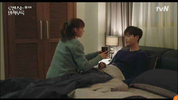 "Phụ Lục Tình Yêu" tập 9, 10: Lee Jong Suk tỏ tình và hôn Lee Na Young 15