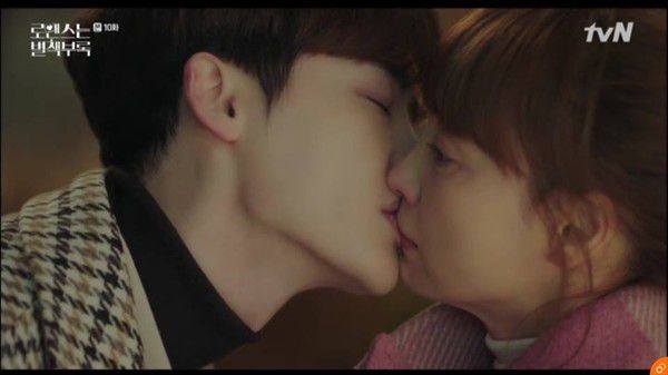 "Phụ Lục Tình Yêu" tập 9, 10: Lee Jong Suk tỏ tình và hôn Lee Na Young 31