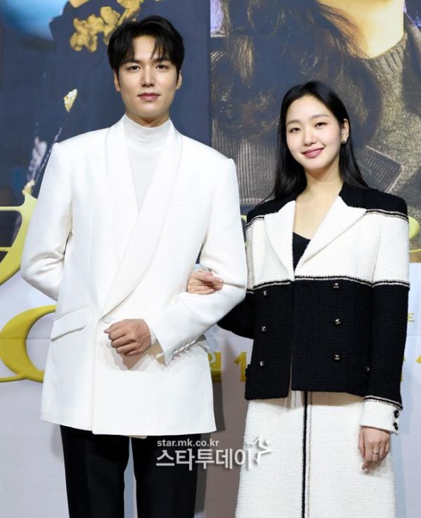 Họp báo ra mắt phim "Quân Vương Bất Diệt" Lee Min Ho đẹp xuất sắc!6