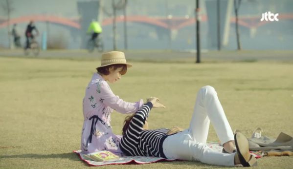park-hyung-sik-anh-hung-xa-than-cuu-my-nhan-park-bo-young16