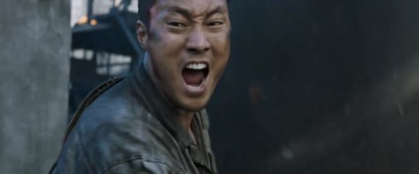 bom-tan-he-2017-battleship-island-song-joong-ki-cuc-ky-bui-bam 4