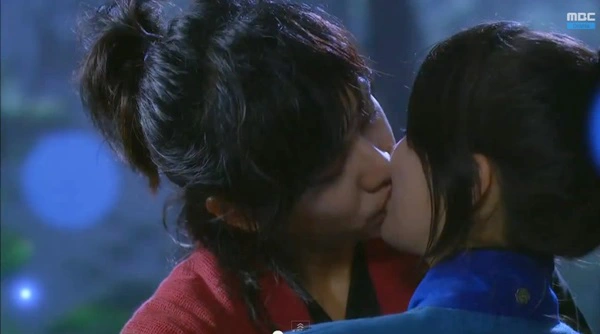 Top phim tình cảm Hàn Quốc hay có cảnh hôn " nồng cháy " nhất 13