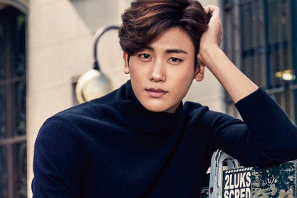 jang-dong-gun-park-hyung-sik-tai-xuat-trong-suits-phien-ban-han 4