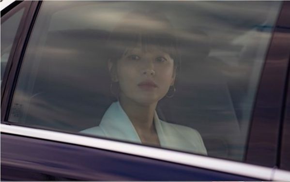 Hé lộ những hình ảnh đầu tiên của Song Hye Kyo trong "Boyfriend” 2