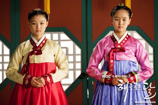 Nhan sắc của Kim Yoo Jung và Kim So Hyun: 2 nữ thần đỉnh cao xứ Hàn 