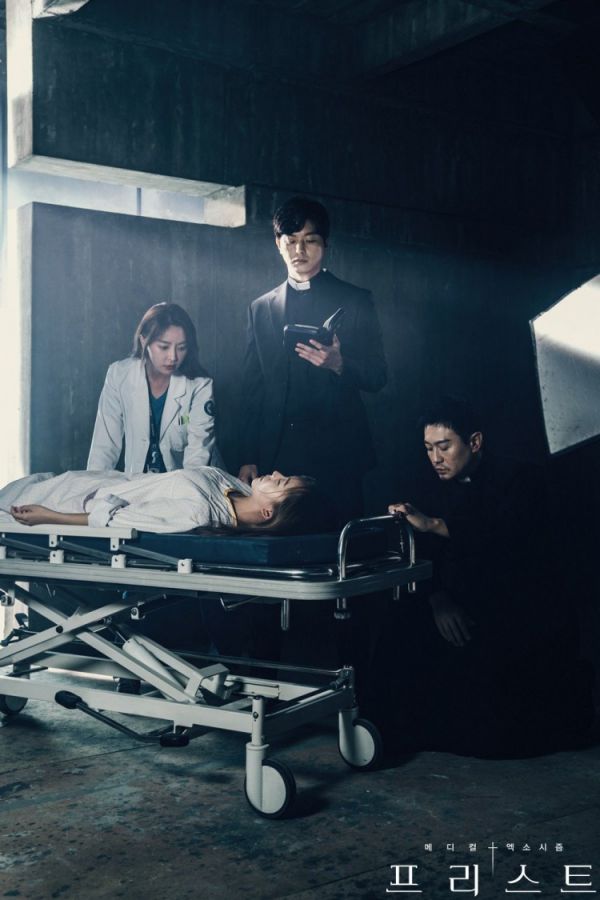Siêu phẩm trừ tà y khoa "Priest" tung Teaser và Poster đầy cuốn hút 6