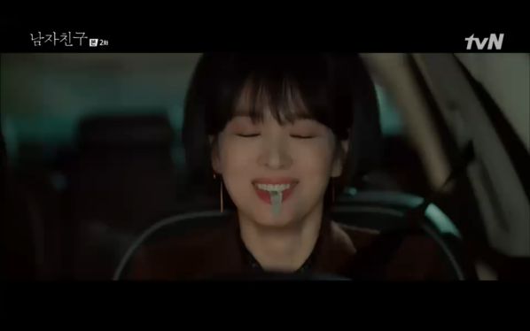 "Encounter" tập 2: Park Bo Gum "say xỉn" đút Song Hye Kyo hẳn miếng mực 15