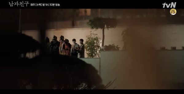 Preview "Encounter" tập 3: Park Bo Gum, Song Hye Kyo hẹn hò và bị bắt gặp 9