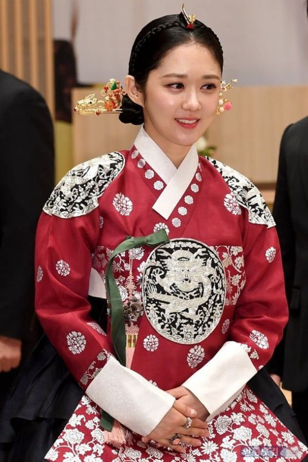 Họp báo ra mắt phim "The Last Empress": Jang Nara đẹp bất chấp 5