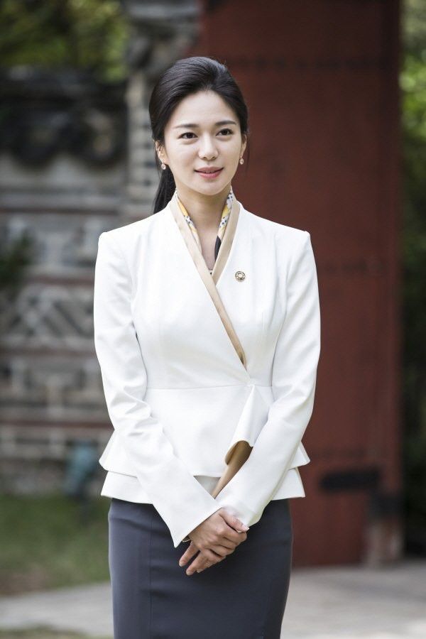 Phim "Empress's Dignity" của Jang Nara tung teaser và tạo hình nhân vật 13