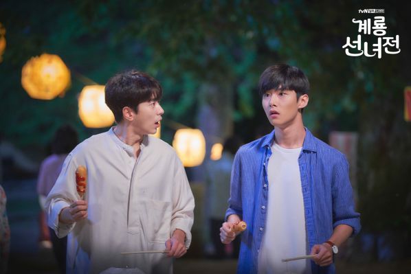 Trong "Kê Long Tiên Nữ Truyện": Nam chính Yoon Hyun Min gây hài nhất 10