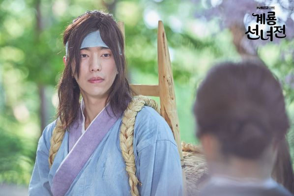 Trong "Kê Long Tiên Nữ Truyện": Nam chính Yoon Hyun Min gây hài nhất 3