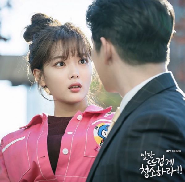 "Cô Tiên Dọn Dẹp" tung ảnh hậu trường đáng yêu của Kim Yoo Jung, Yoon Kyun Sang 16