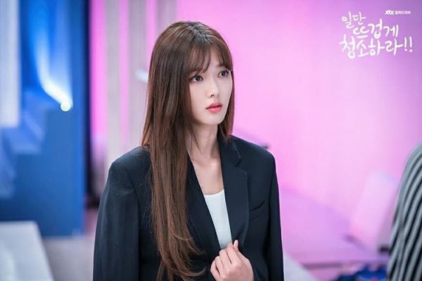"Cô Tiên Dọn Dẹp" tung ảnh hậu trường đáng yêu của Kim Yoo Jung, Yoon Kyun Sang 25