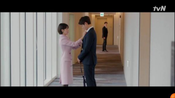 "Encounter" tập 6: Song Hye Kyo công khai yêu Bo Gum trước báo chí 16