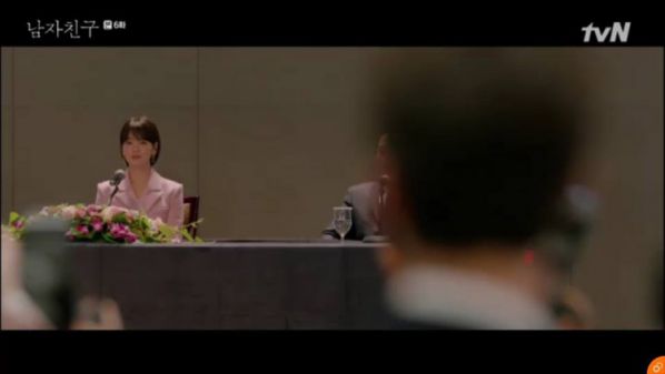 "Encounter" tập 6: Song Hye Kyo công khai yêu Bo Gum trước báo chí 20