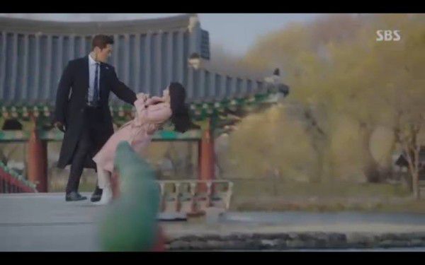 "Hoàng Hậu Cuối Cùng" tập 23, 24: Hoàng Đế Lee Hyuk ra tay giết Yoo Ra 19