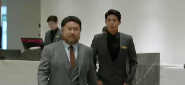 Jin Hyuk bị chuyển công tác, nụ hôn chia xa đau lòng ở tập 8 của "Encounter" 24