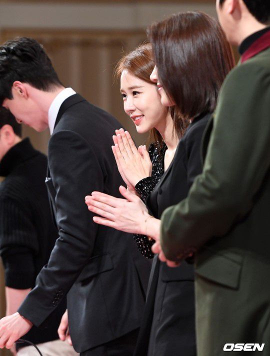 Họp báo ra mắt 'Touch Your Heart': Yoo In Na và Lee Dong Wook đẹp đôi quá! 22