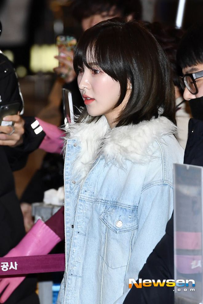 Sân bay Incheon ngày 11/1: Cuộc đổ bộ của Irene, Taeyeon, Dara và BTS 7