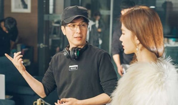 "Touch Your Heart": Vì sao Đạo diễn chọn Lee Dong Wook và Yoo In Na?12