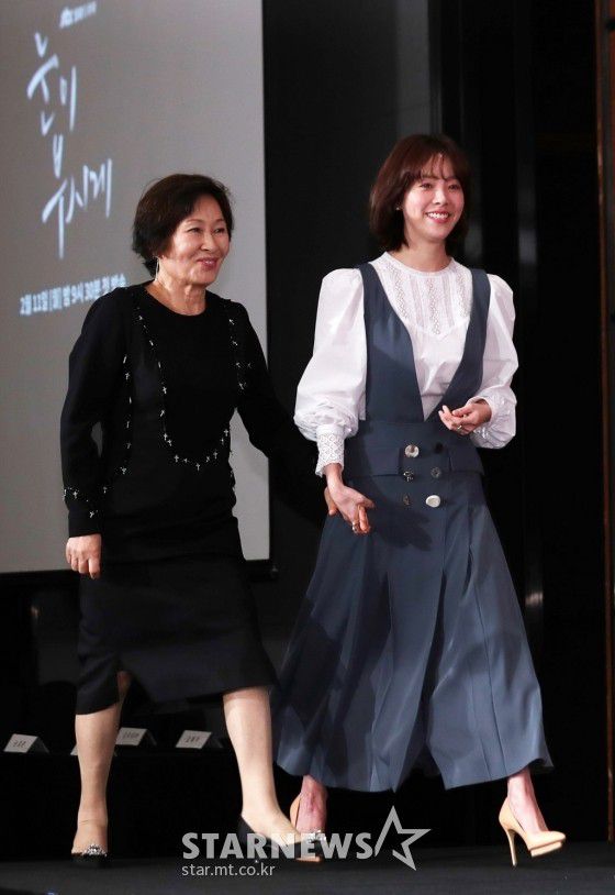 Họp báo "Dazzling": Sự chênh lệch chiều cao đáng yêu giữa Han Ji Min và Nam Joo Hyuk 6