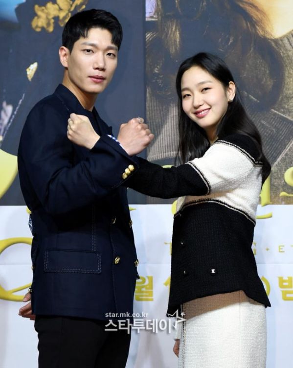 Họp báo ra mắt phim "Quân Vương Bất Diệt" Lee Min Ho đẹp xuất sắc!17