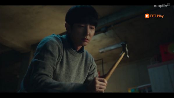Diễn xuất không thể chê được của Lee Jun Ki trong "Flower of Evil"8
