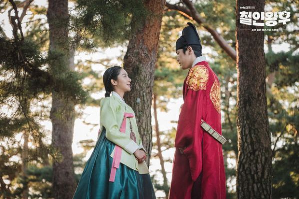 3 lí do phải xem phim Hàn siêu hot cuối 2020 "Mr. Queen - Chàng Hậu"13