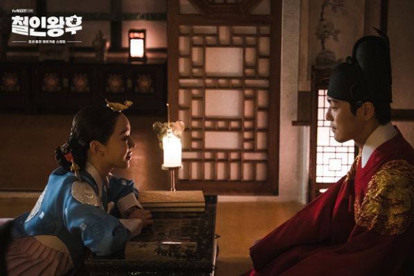 3 lí do phải xem phim Hàn siêu hot cuối 2020 "Mr. Queen - Chàng Hậu"20