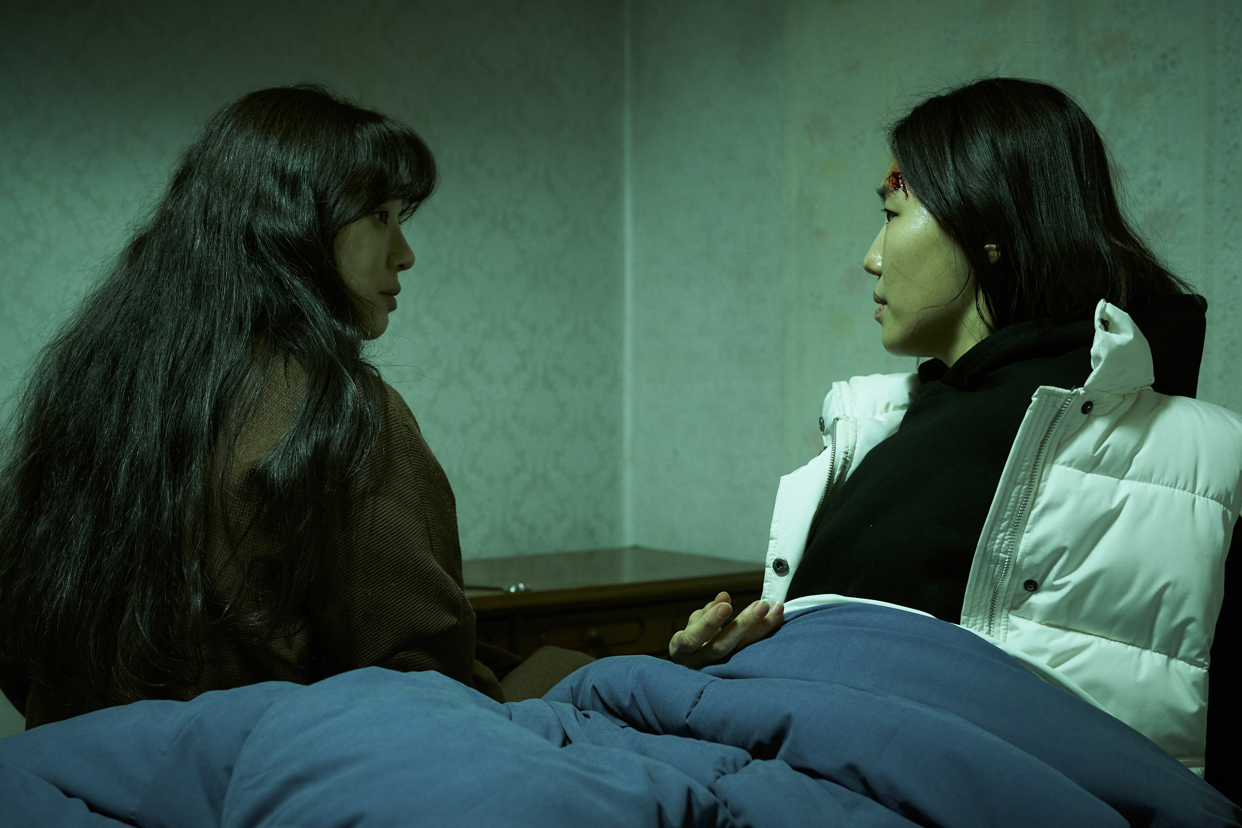 Jung Ryeo Won trở lại ấn tượng với Không Bông Tuyết nào trong sạch 4