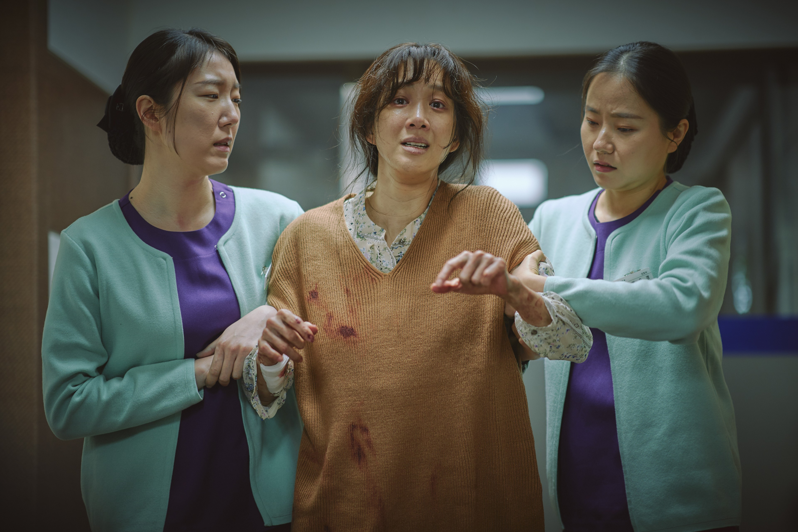 Siêu phẩm phim Hàn đoạt giải quốc tế sắp “cập bến” rạp Việt 4