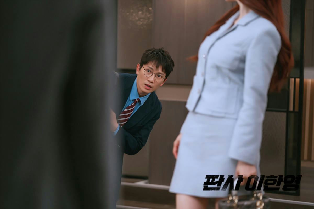 Phim của 'thánh diễn xuất' Ji Sung dẫn đầu bảng xếp hạng 4