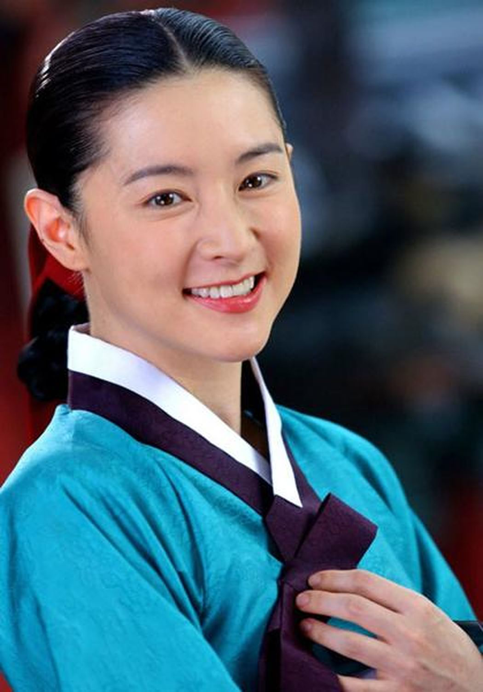 Nữ minh tinh Lee Young Ae rạng rỡ tại phim trường Nàng Dae Jang Geum 3
